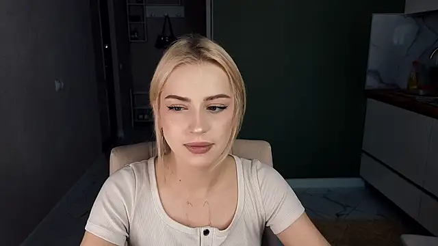 fruktozzkaa online show from June 2026 07:20:01 AM