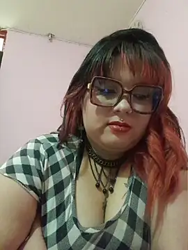 Snapshot of curvy_latina chatting on July 2026 05:19:02 PM curvy latina online show from July 2026 05:19:02 PM