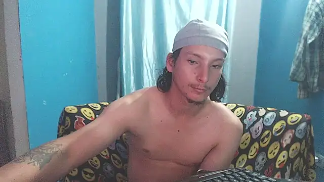 Snapshot of MrKingsaintx chatting on July 2026 11:51:01 PM MrKingsaintx online show from July 2026 11:51:01 PM