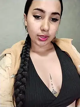 Snapshot of shantall_cute chatting on June 2026 03:10:02 AM shantall cute online show from June 2026 03:10:02 AM