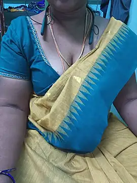 Snapshot of Tamil-kaviya98 chatting on August 2026 07:11:02 AM Tamil-kaviya98 online show from August 2026 07:11:02 AM
