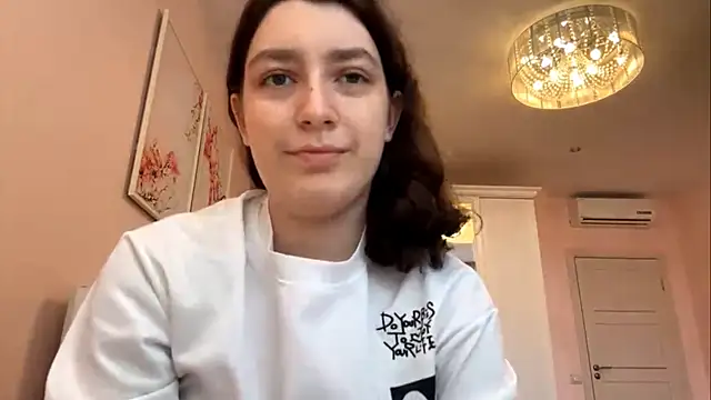 MilkySerenya online show from May 2026 11:51:01 AM