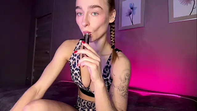 Snapshot of amilia-sexygirl chatting on July 2026 01:09:02 AM amilia-sexygirl online show from July 2026 01:09:02 AM