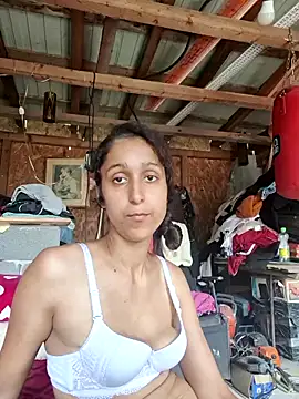 Snapshot of Linda_Minda chatting on June 2026 01:13:01 PM Linda Minda online show from June 2026 01:13:01 PM