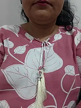 manjusrma005 online show from June 2026 06:32:02 PM
