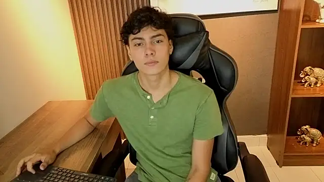 Esteban Fire online show from June 2026 11:45:02 AM
