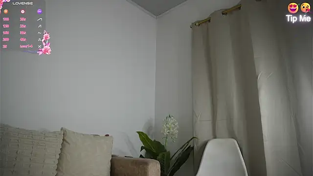 Snapshot of Sweetpussyhot_ chatting on July 2026 09:23:01 AM Sweetpussyhot online show from July 2026 09:23:01 AM