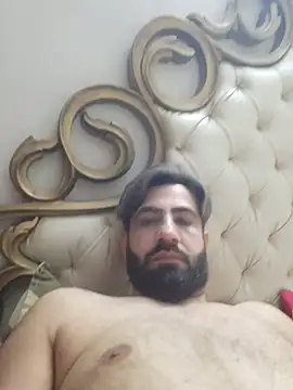 Snapshot of Bad_Mundaaa chatting on July 2026 06:43:02 PM Bad Mundaaa online show from July 2026 06:43:02 PM