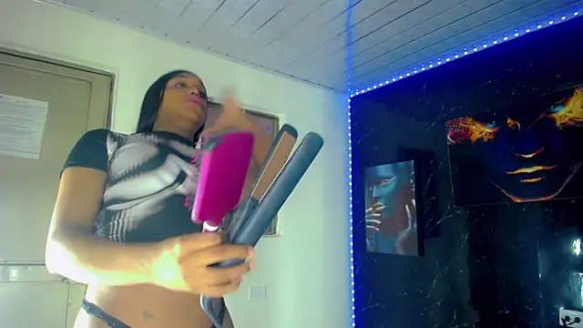 SaramyBigcock online show from June 2026 12:29:01 PM