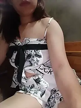 Snapshot of -Trinina- chatting on July 2026 02:09:02 PM -Trinina- online show from July 2026 02:09:02 PM