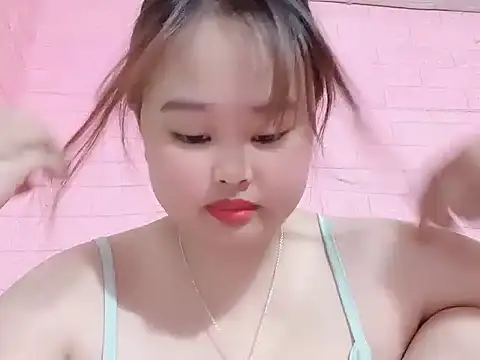 Nhungnhung679 online show from June 2026 06:10:01 PM