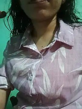Snapshot of pyaari_tara chatting on June 2026 04:40:02 PM pyaari tara online show from June 2026 04:40:02 PM