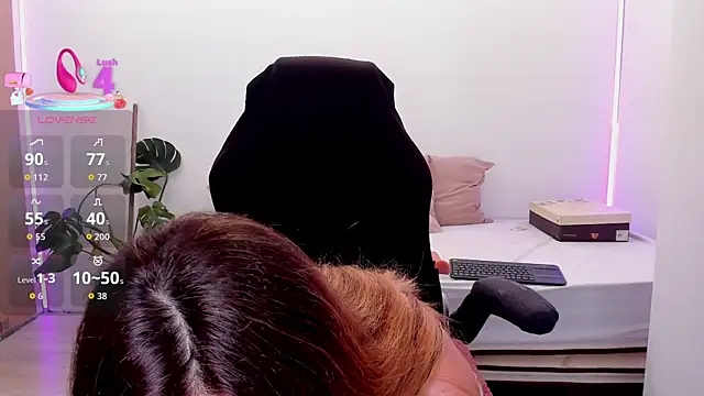 LindaWhite  online show from September 2025 03:56:01 PM