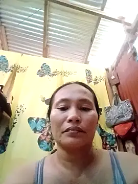 Snapshot of Queenslay chatting on June 2026 02:14:01 AM Queenslay online show from June 2026 02:14:01 AM