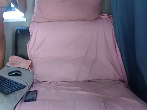 Snapshot of sweetxseductive chatting on June 2026 06:30:02 AM sweetxseductive online show from June 2026 06:30:02 AM