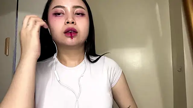 KrystaDonnellan online show from June 2026 11:12:01 AM