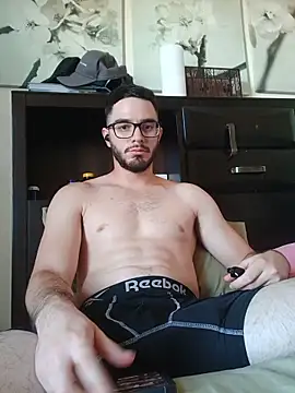 Snapshot of Dreww_97 chatting on June 2026 10:04:02 PM Dreww 97 online show from June 2026 10:04:02 PM