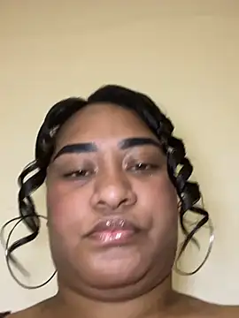 Laluna14 online show from June 2026 09:13:01 PM