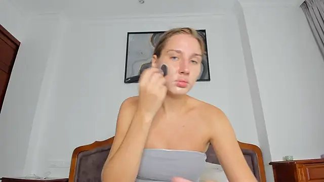 SofiClimbing online show from November 2025 05:10:02 AM