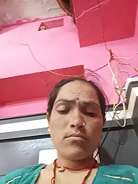 HOjuli9696 online show from June 2026 06:52:02 AM