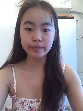 YiYi5520 online show from June 2026 07:25:02 AM
