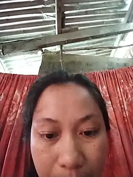 Yummyleyn online show from June 2026 01:40:01 AM