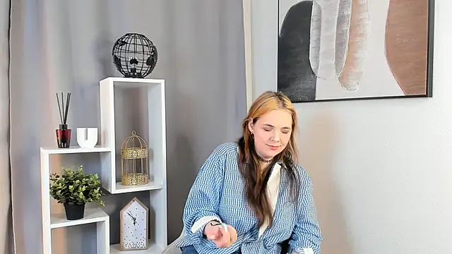 RoselynSalsa online show from June 2026 02:33:01 PM