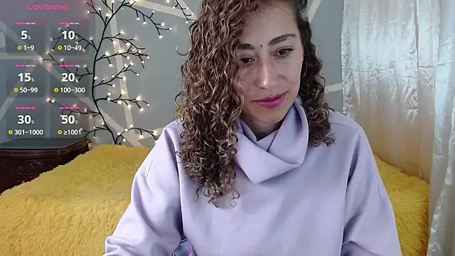 Snapshot of afrodita_marin chatting on June 2026 11:37:01 AM afrodita marin online show from June 2026 11:37:01 AM
