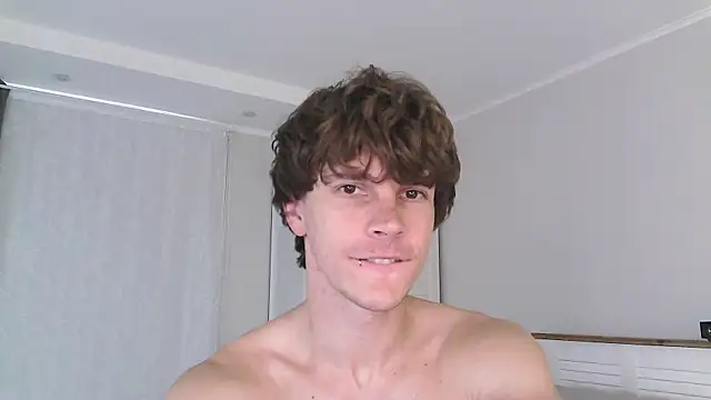 Eric Crush online show from July 2026 04:28:02 AM