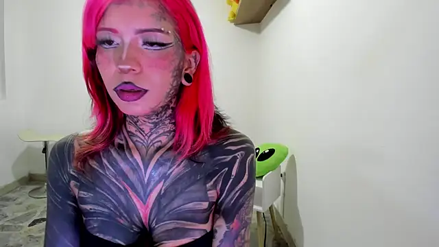 Nickidoll66  online show from June 2026 11:35:01 PM