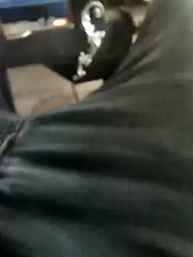 Singlemaleforcouples online show from December 2024 11:38:02 AM