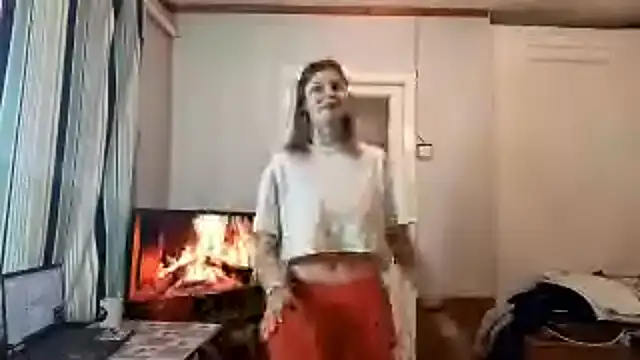 Snapshot of SonyaElliston chatting on June 2026 03:27:01 PM SonyaElliston online show from June 2026 03:27:01 PM