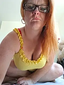 Snapshot of Naughtybutnicedaisy chatting on July 2026 10:42:02 AM Naughtybutnicedaisy online show from July 2026 10:42:02 AM