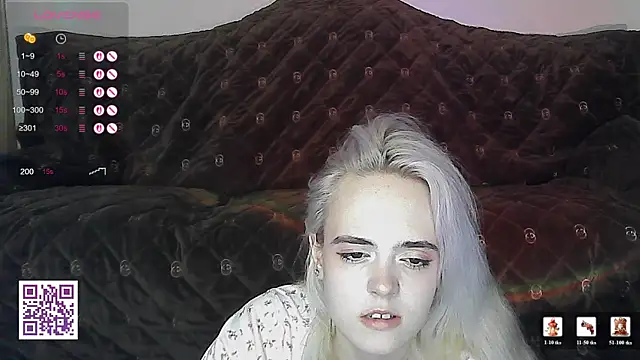 Snapshot of Oxcy_Secret chatting on June 2026 08:35:02 PM Oxcy Secret online show from June 2026 08:35:02 PM