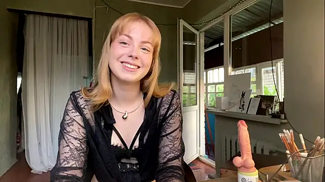 Snapshot of LollyAngel chatting on June 2026 04:33:01 PM LollyAngel online show from June 2026 04:33:01 PM