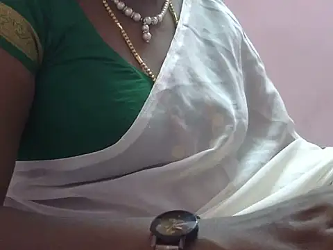 Snapshot of tamil-priyaaa chatting on July 2026 05:40:02 PM tamil-priyaaa online show from July 2026 05:40:02 PM