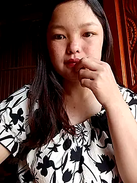 Linna-bae online show from July 2026 02:05:02 AM