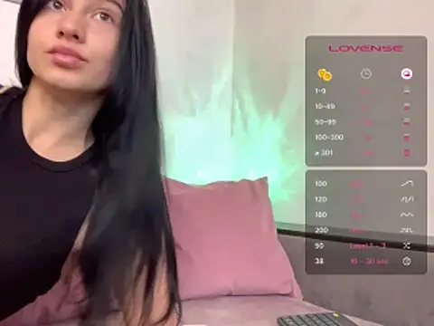 Camilla  Noor online show from June 2026 03:34:02 PM
