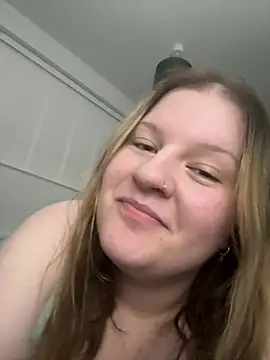 Snapshot of Curvy_Vanilla chatting on June 2026 09:29:02 PM Curvy Vanilla online show from June 2026 09:29:02 PM