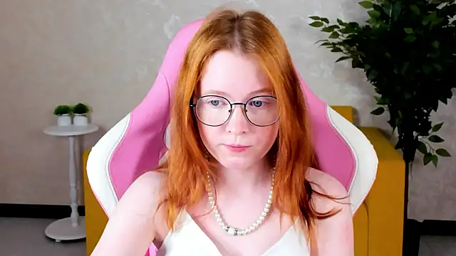 ari-kittyy online show from June 2026 04:04:02 AM