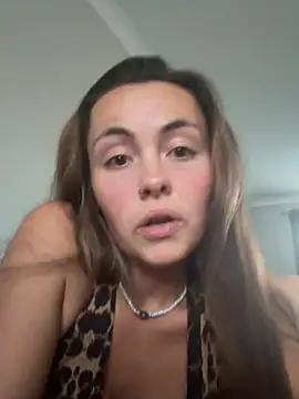Lucysaphire online show from June 2026 08:20:02 PM