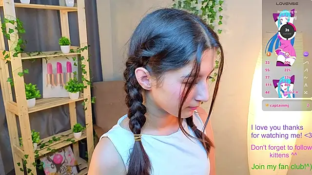 JasminKitany online show from June 2026 08:33:02 PM