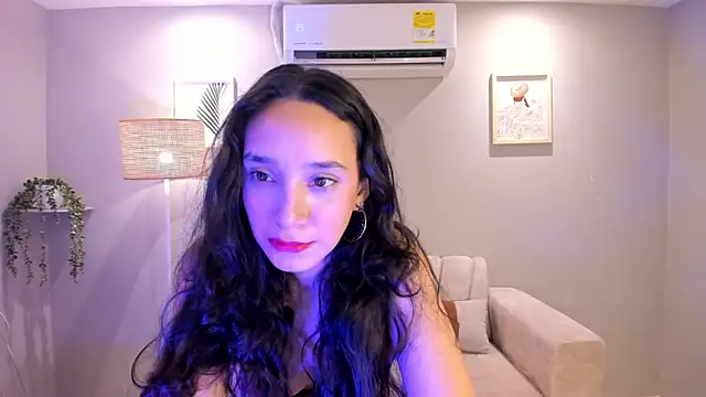 Snapshot of Adeeline_ chatting on June 2026 08:42:01 PM Adeeline online show from June 2026 08:42:01 PM