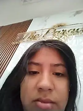 Amber Herrera online show from July 2026 12:18:02 PM