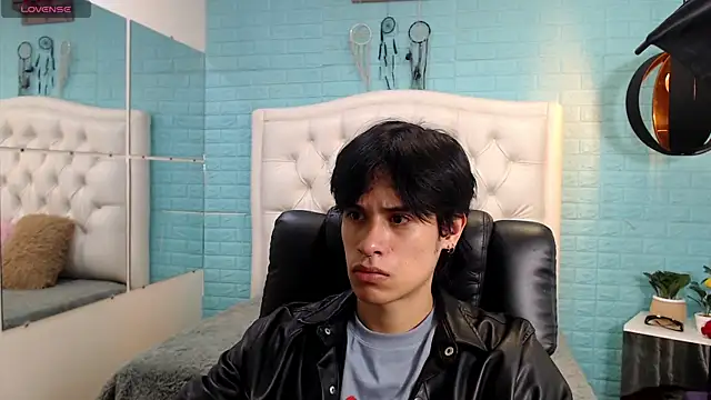 Snapshot of wayath1 chatting on July 2026 11:01:02 AM wayath1 online show from July 2026 11:01:02 AM