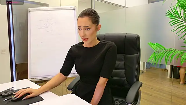 Snapshot of BabesGoWild chatting on March 2025 08:21:02 AM BabesGoWild online show from March 2025 08:21:02 AM