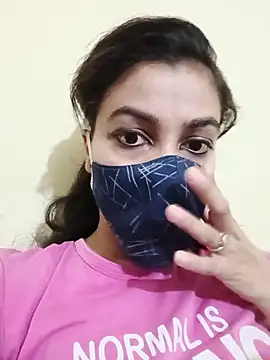 Shaina01 online show from June 2026 03:43:02 PM