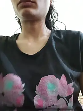 Shaina01 online show from June 2026 10:28:02 AM