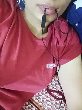 Shaina01 online show from June 2026 06:09:02 PM