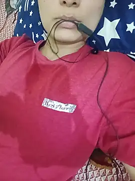 Shaina01 online show from June 2026 12:53:02 PM